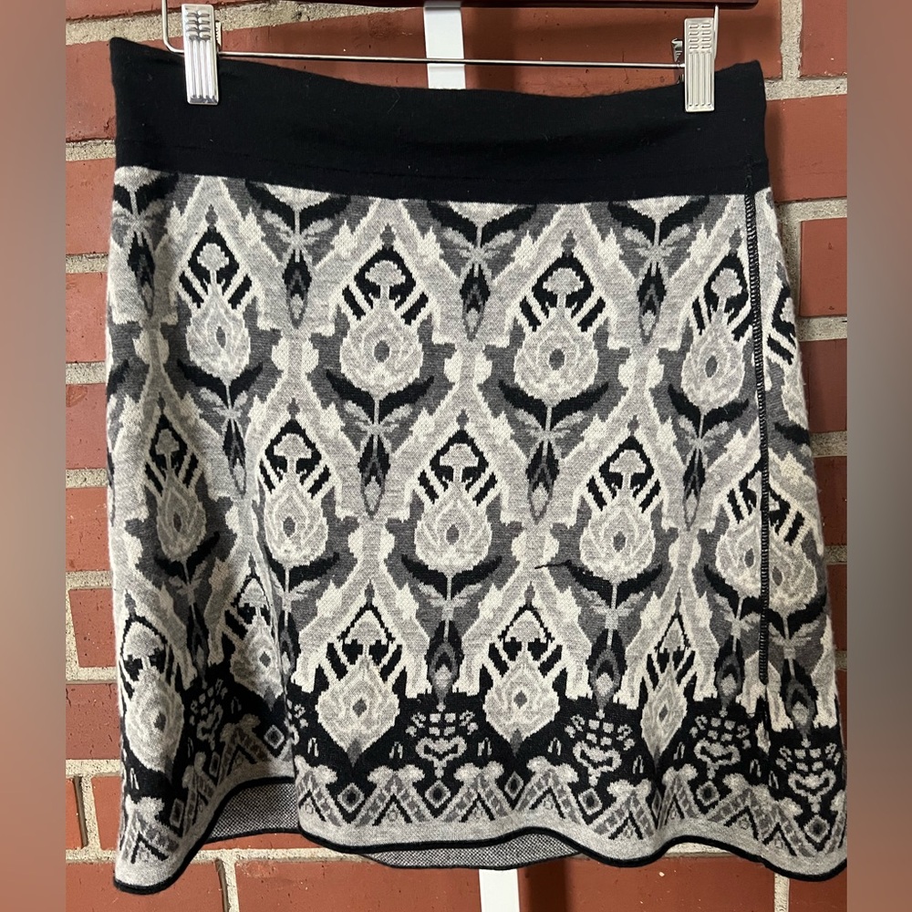 Title Nine skirt size medium